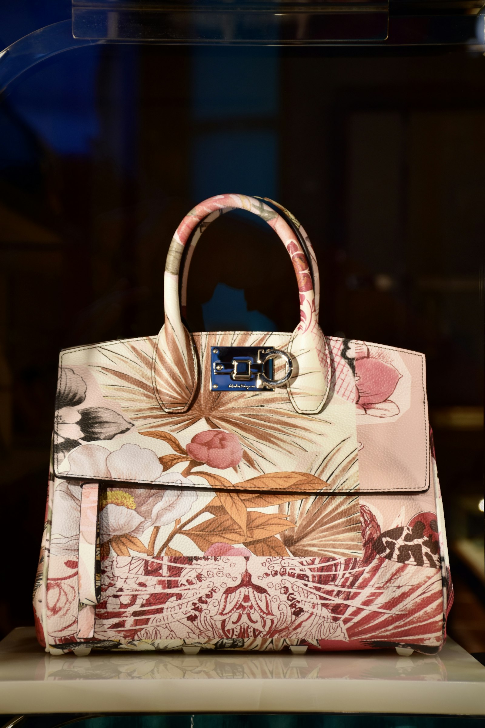Accessories category